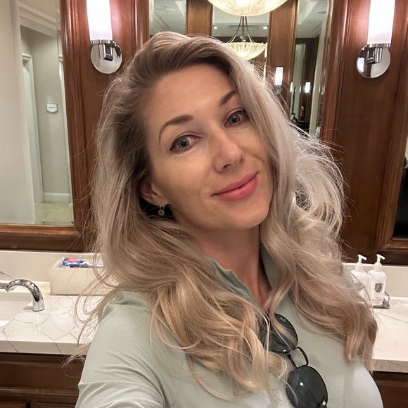 Meet your Posher, Iryna - Picture 2 of 3